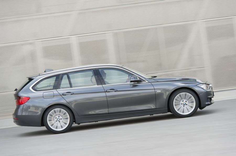  BMW 328i Touring Luxury 2012 года  (фото 116 из 200)